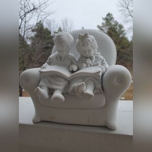 Department 56 Porcelin Figurine, Children Reading